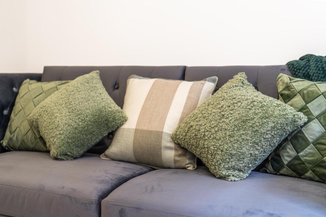 Luxury One Bedroom Serviced Apartment In The Heart Of Bedford Ngoại thất bức ảnh