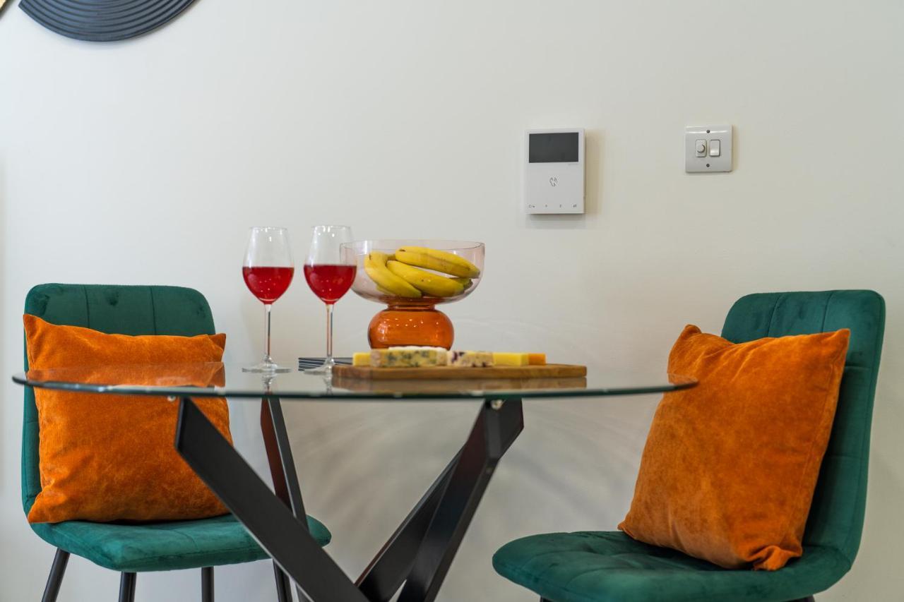Luxury One Bedroom Serviced Apartment In The Heart Of Bedford Ngoại thất bức ảnh